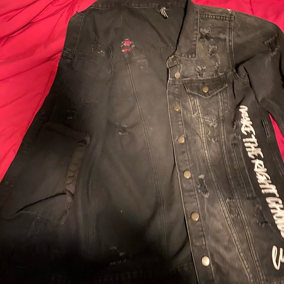 Jean jacket - Picture 3 of 4